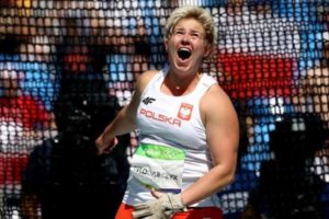anita-olympic-hammer-throw